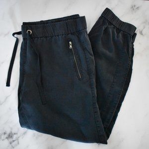 Banana Republic navy blue business jogger style pants size large